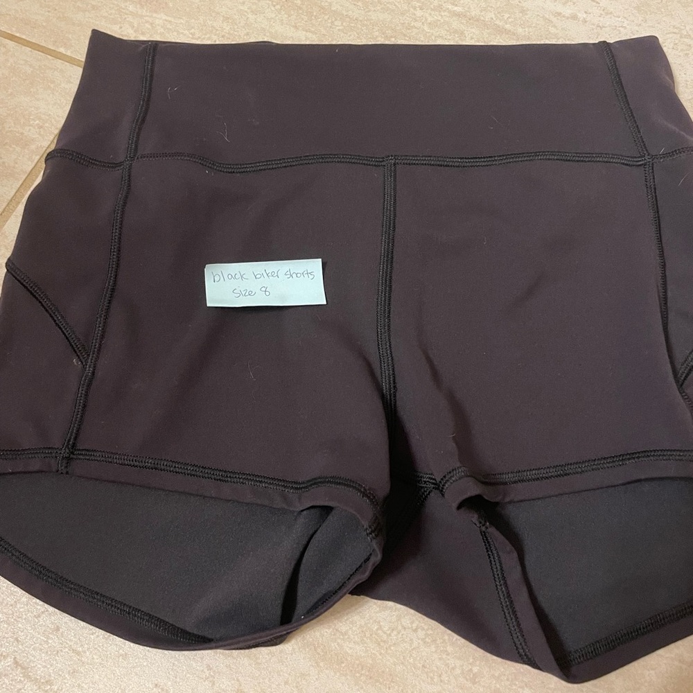 Lululemon bike shorts size 8